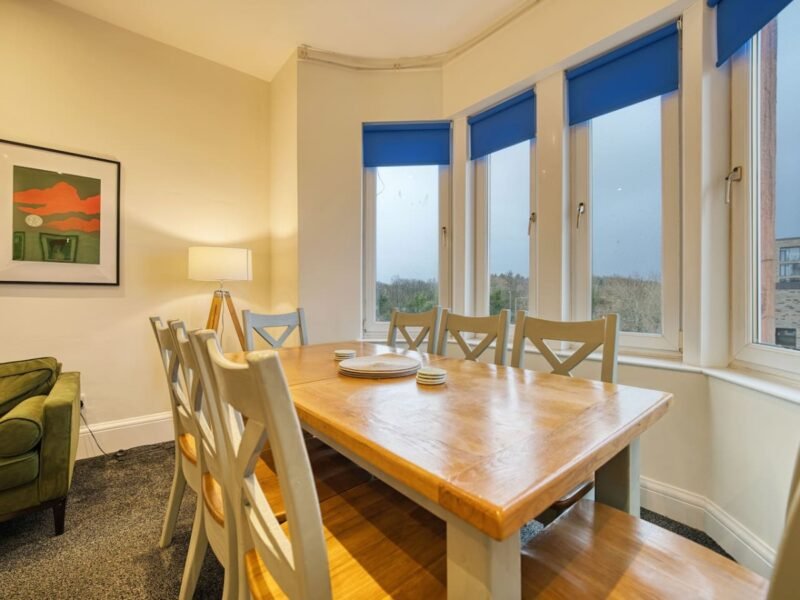 3 Bed House in Glasgow photo 3