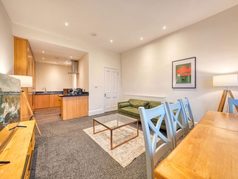 3 Bed House in Glasgow photo 4
