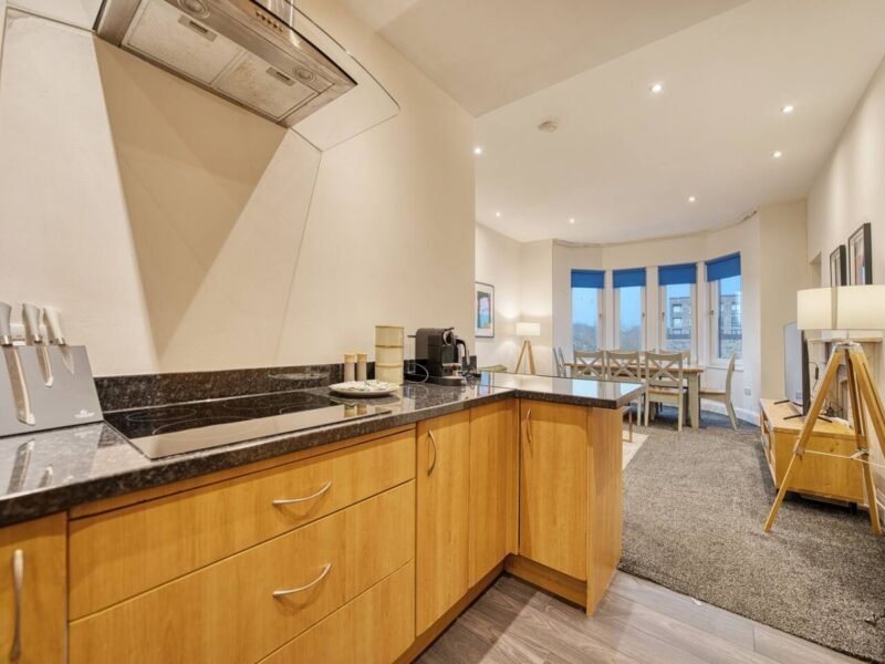 3 Bed House in Glasgow photo 5
